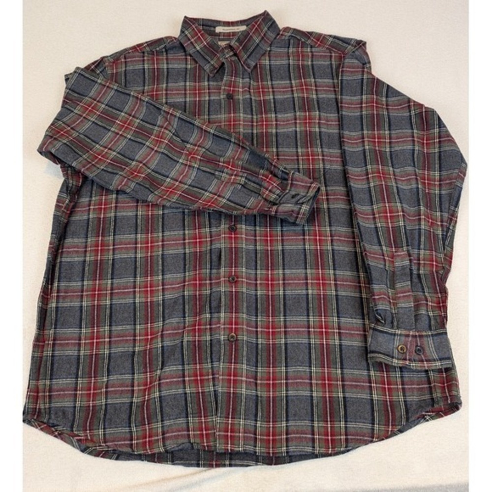 LL Bean Traditional Fit Plaid Flannel Button Down Shirt Men Red Green Gray Work - Picture 2 of 13
